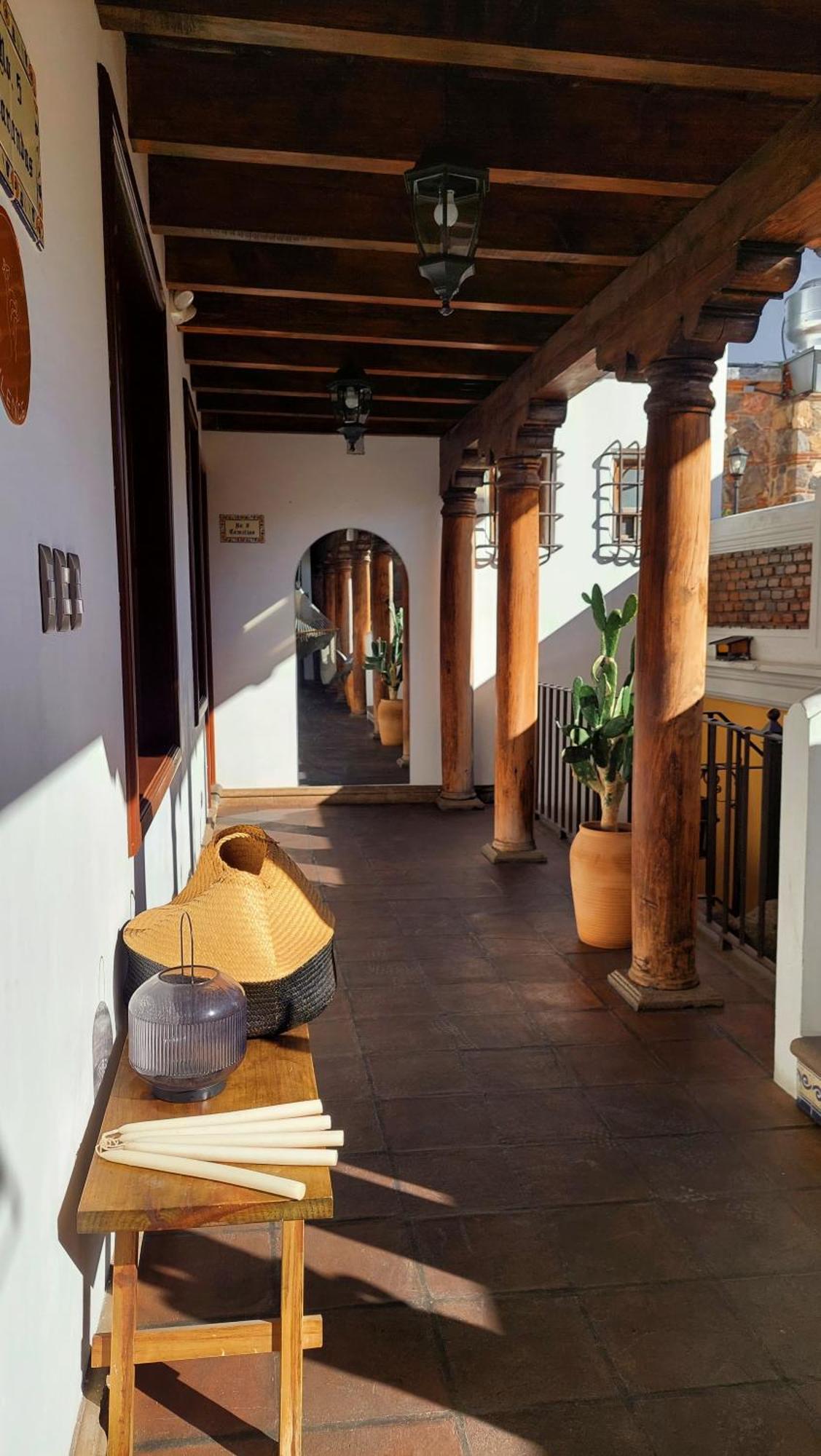 Mestizo Antigua Extérieur photo